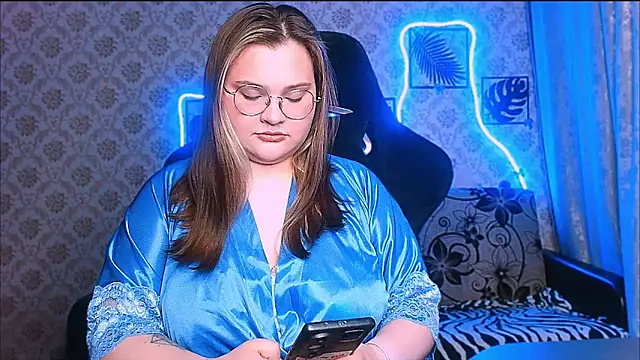 InLoveWithLife26 online show from 06.30.26