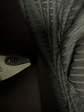 HiddenHoneyLDN online show from 11.05.25