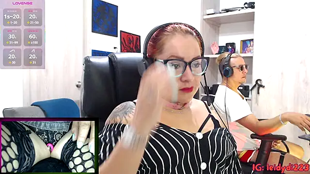 Snapshot of leidydi223 chatting on 10.19.25 leidydi223 online show from 10.19.25