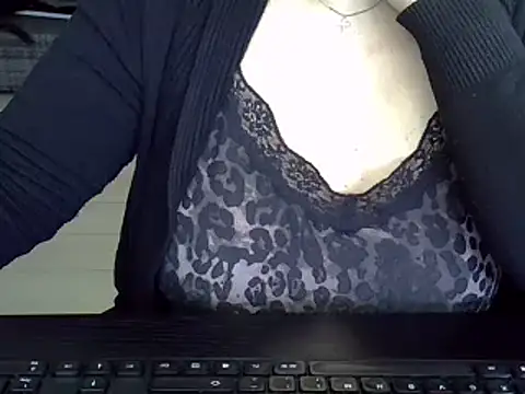 ITALIANASISIXX online show from 05.17.26
