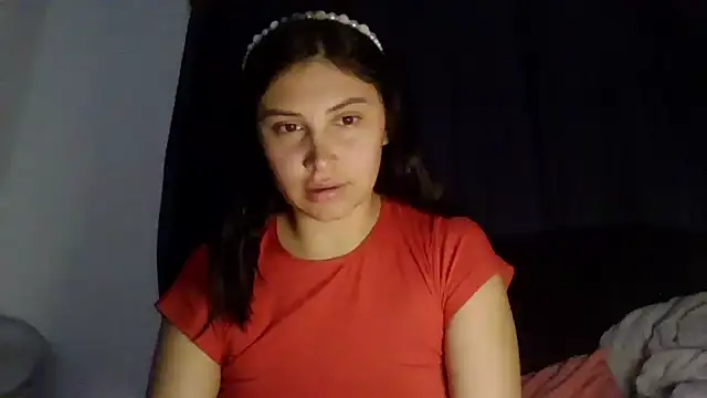 Snapshot of katy_lenah chatting on 09.23.25 katy lenah online show from 09.23.25