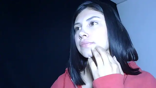 Snapshot of katy_lenah chatting on 01.06.26 katy lenah online show from 01.06.26