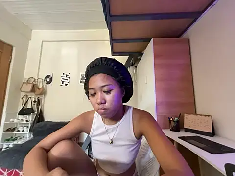 PinayLina18 online show from 06.09.26