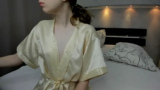 Camilla Kelly online show from 11.09.25