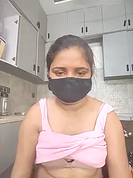Snapshot of Ruhi_07 chatting on 04.28.26 Ruhi 07 online show from 04.28.26