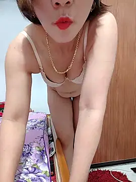 Snapshot of Rosalind_xxx chatting on 04.22.26 Rosalind xxx online show from 04.22.26