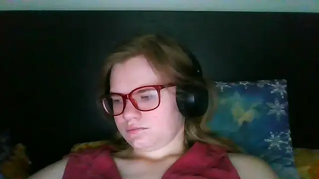 Moonolighta online show from 10.09.25