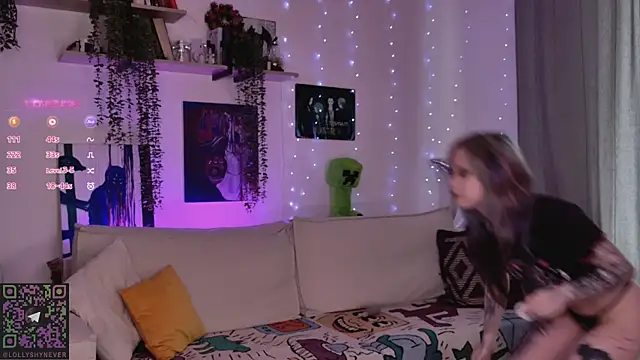 Lollyshy online show from 02.20.26