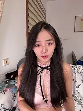 Snapshot of jiajia_L chatting on 09.24.25 jiajia L online show from 09.24.25