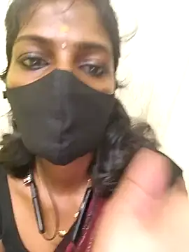 Snapshot of Honey_rosetamil chatting on 05.01.26 Honey rosetamil online show from 05.01.26