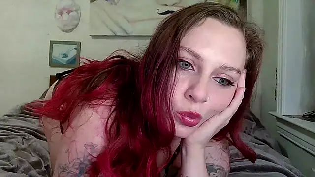 Snapshot of strawberrylemonadexoxo chatting on 11.16.25 strawberrylemonadexoxo online show from 11.16.25