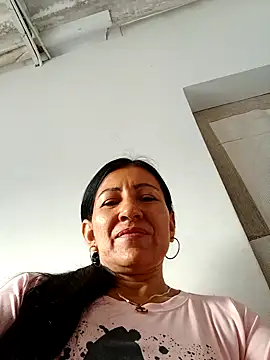 Snapshot of maturexxxnaughty chatting on 10.08.25 maturexxxnaughty online show from 10.08.25