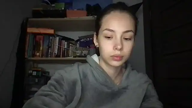 Yuna5343 online show from 11.18.25