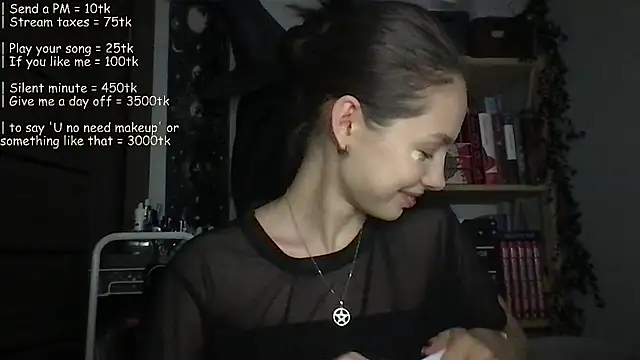 Snapshot of Yuna5343 chatting on 06.19.26 Yuna5343 online show from 06.19.26