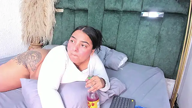 Snapshot of Chloe_jackson25 chatting on 06.18.26 Chloe jackson25 online show from 06.18.26