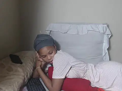  SweetLips  online show from 10.30.25