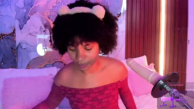 Lolalewis777 online show from 10.19.25