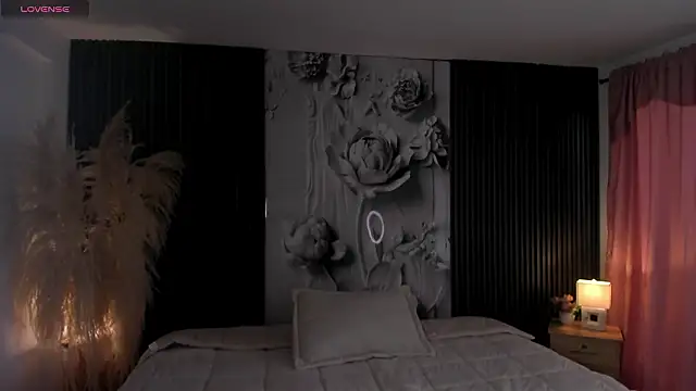 ShaniaDaniels online show from 03.26.26