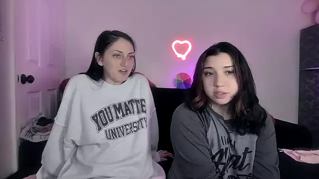 Snapshot of torithequeen chatting on 02.08.26 torithequeen online show from 02.08.26