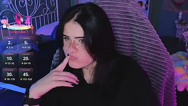 Dark Shine online show from 11.11.25