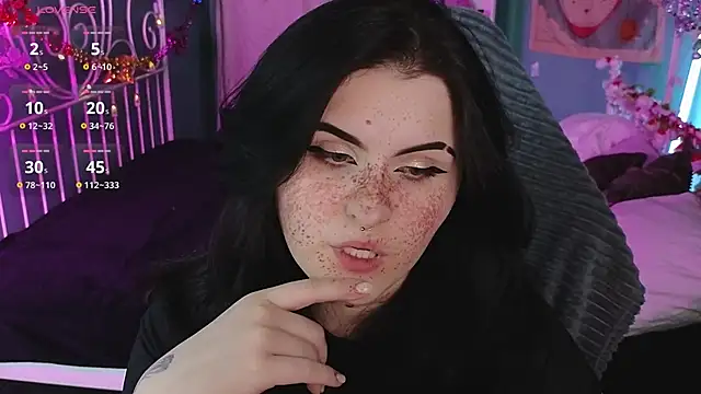 Dark Shine online show from 12.22.25