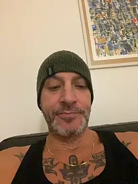 Maurinho3005 online show from 10.20.25