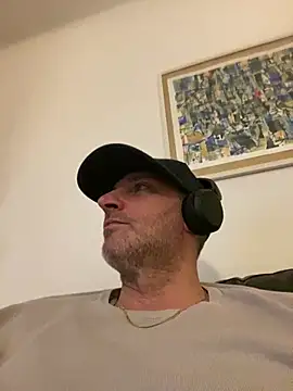 Maurinho3005 online show from 04.15.26