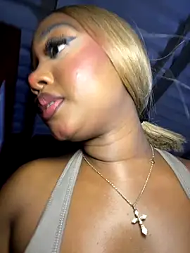 Snapshot of alisonn_moon chatting on 11.27.25 alisonn moon online show from 11.27.25