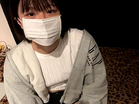 Snapshot of kabikabi_makaron chatting on 09.15.25 kabikabi makaron online show from 09.15.25