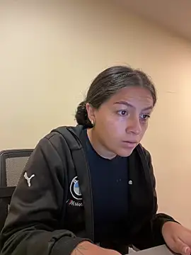 Alyha Cortes online show from 03.10.26