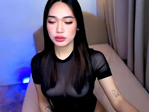 Snapshot of Madmoisellex chatting on 04.26.26 Madmoisellex online show from 04.26.26