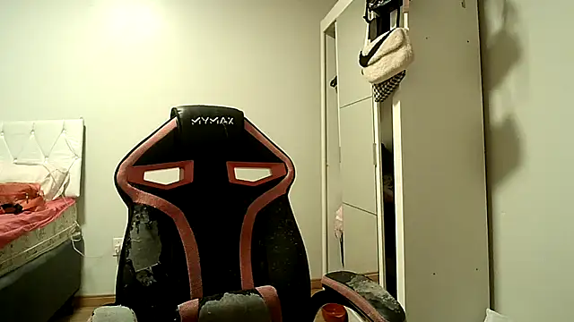 Becca B online show from 10.29.25