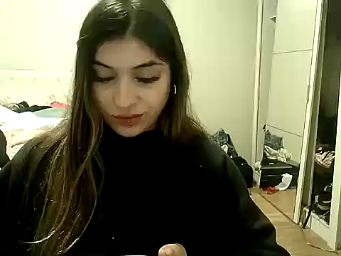Snapshot of Becca_B chatting on 05.20.26 Becca B online show from 05.20.26