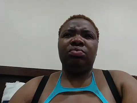 VoluptuousXX5 online show from 09.10.25