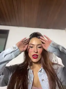 Snapshot of Adarha_Ramirez chatting on 04.23.26 Adarha Ramirez online show from 04.23.26