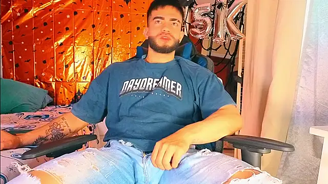 Snapshot of King_Draven3 chatting on 10.26.25 King Draven3 online show from 10.26.25