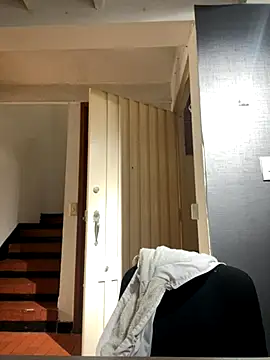 Emily Rivers  online show from 10.06.25