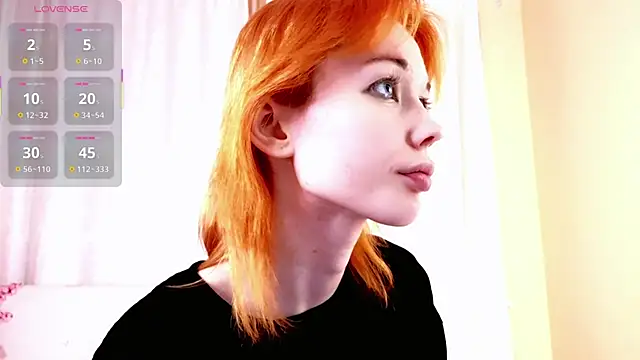 Snapshot of Kiara_Dream chatting on 04.24.26 Kiara Dream online show from 04.24.26