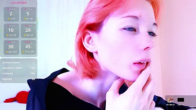 Snapshot of Kiara_Dream chatting on 05.18.26 Kiara Dream online show from 05.18.26