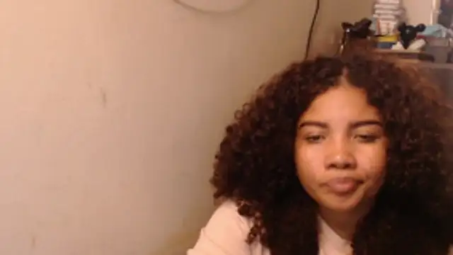 Snapshot of madelene chatting on 03.06.26 madelene online show from 03.06.26