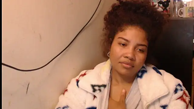 Snapshot of madelene chatting on 03.13.26 madelene online show from 03.13.26