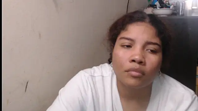 Snapshot of madelene chatting on 04.10.26 madelene online show from 04.10.26