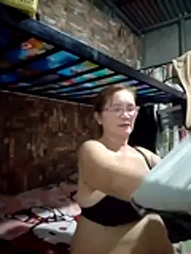 Snapshot of SexyHottMom chatting on 05.15.26 SexyHottMom online show from 05.15.26