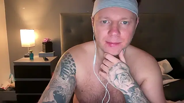 Snapshot of monster_d_2025 chatting on 04.10.26 monster d 2025 online show from 04.10.26