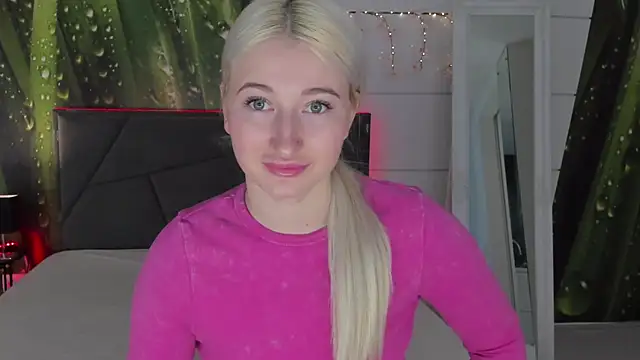 HollyTailors online show from 03.10.26