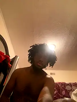 Snapshot of ThickDic28 chatting on 09.17.25 ThickDic28 online show from 09.17.25