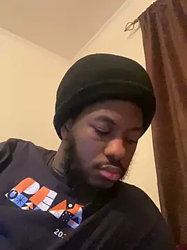 Snapshot of ThickDic28 chatting on 10.04.25 ThickDic28 online show from 10.04.25