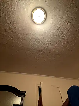 Snapshot of ThickDic28 chatting on 11.14.25 ThickDic28 online show from 11.14.25