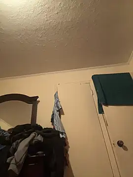 Snapshot of ThickDic28 chatting on 02.19.26 ThickDic28 online show from 02.19.26