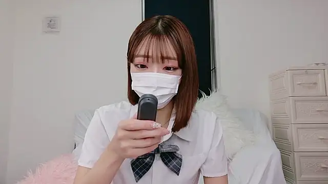 Snapshot of Rina_72 chatting on 09.28.25 Rina 72 online show from 09.28.25